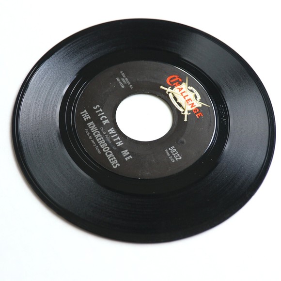 The Knickerbockers – Stick With Me / High On Love - 45 rpm Vinyl 7" Single 59332 - Picture 3 of 7